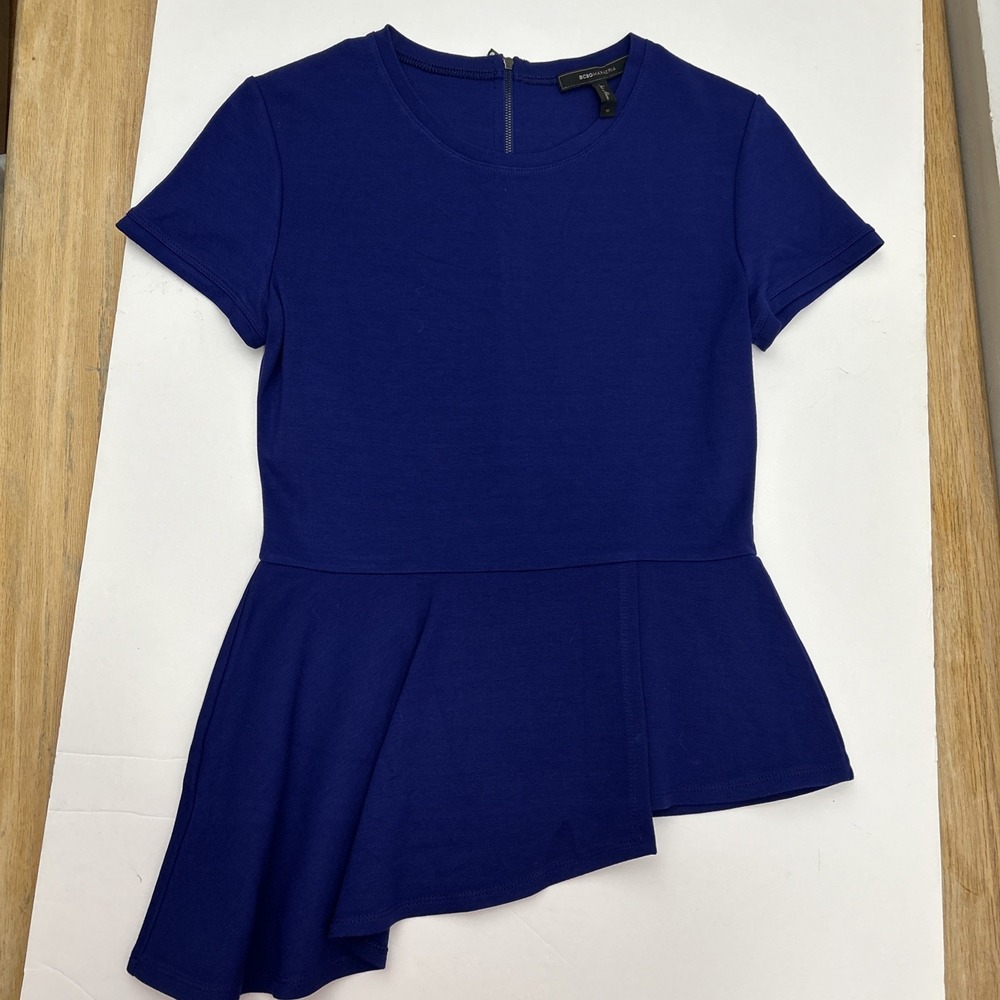 BCBG MaxAzria Women M Asymmetrical Top Blouse Lagenlook Office Siren SKU 60094